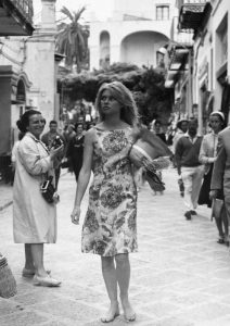 Brigitte Bardot, corso Vittorio Emanuele, Capri, 1963