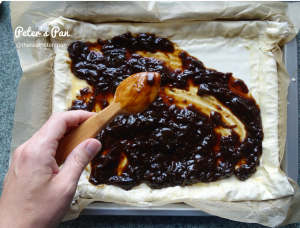 Onion chutney tart with feta Peter’s Pan