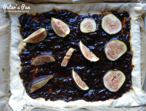 Onion chutney tart with feta Peter’s Pan